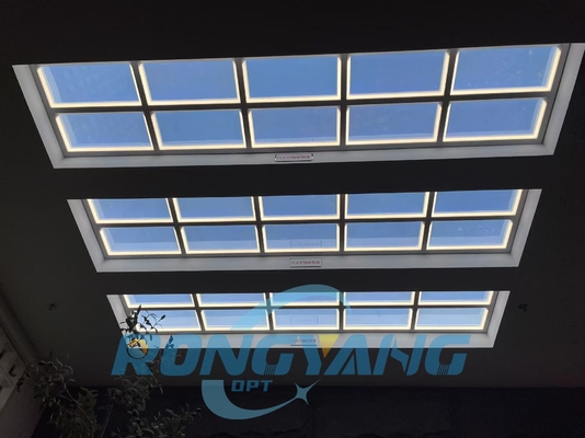 Intelligente Fensterleuchten sind perfekt für Innenarchitekten und Architekten, die nach natürlichen Lichtlösungen suchen